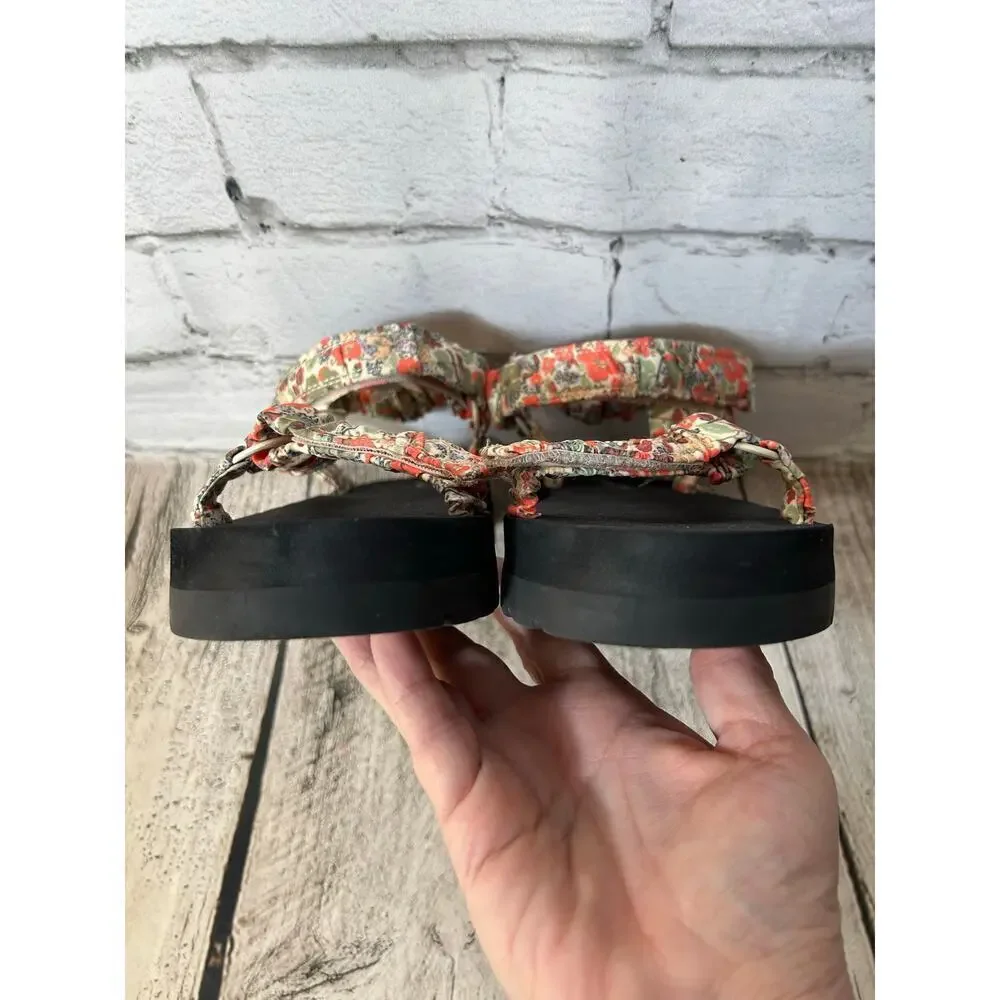 UNIVERSAL THREAD Women’s Floral Fabric Covered Sandals / Size: 7